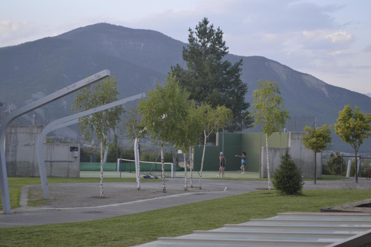 Apartamento Las Margas Golf Pirineo Aragones Sabinanigo Luaran gambar